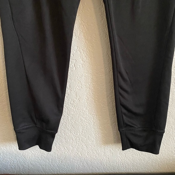 Men’s Reebok Track Pant - Picture 4 of 5